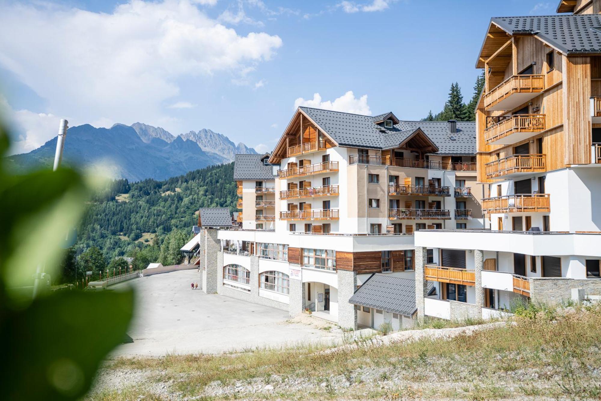 Villages Clubs Du Soleil - Oz En Oisans Oz Exteriör bild